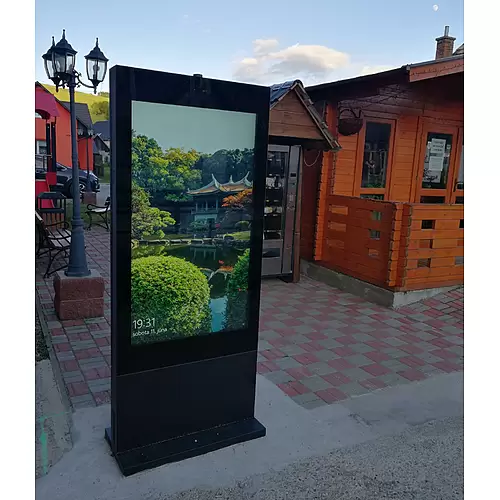 Digital Signage Kiosk for Outdoor Toucan 32