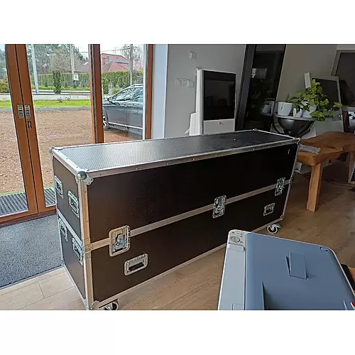 Totem - Digital Signage Indoor Kiosk